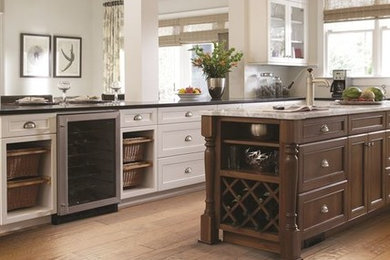Inspiration for a craftsman kitchen remodel in Chicago