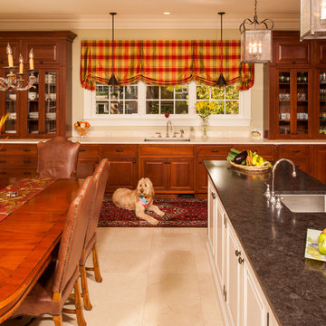 Lola's Kitchen