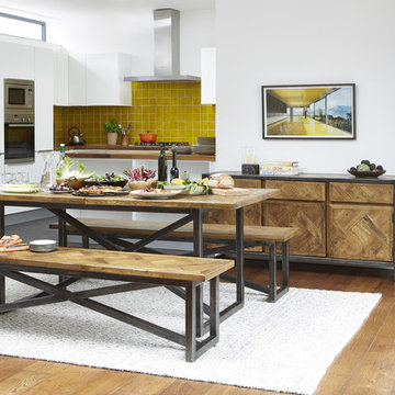 Lombok - Kaleng dining room: Industrial inspired, oak & iron parquetry furniture