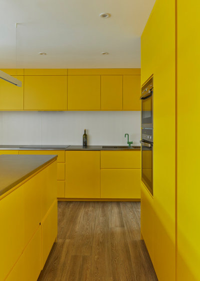 Contemporary Kitchen by Brian O'Tuama Architects