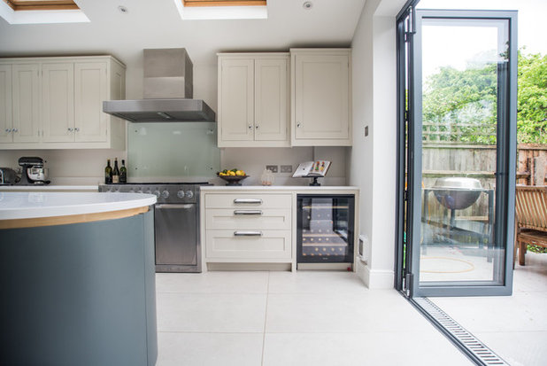 Contemporary Kitchen by George Robinson Kitchens