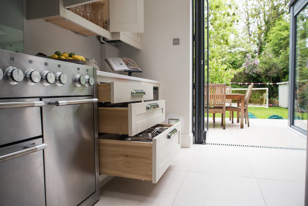 Contemporary Kitchen by George Robinson Kitchens