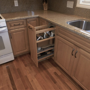 Long Beach Traditional Cottage Kitchen