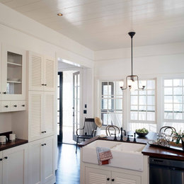 https://www.houzz.com/photos/low-country-cottage-shabby-chic-style-kitchen-atlanta-phvw-vp~615258