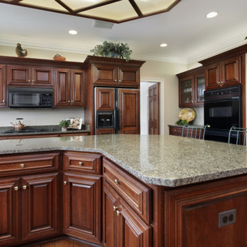 Luna Pearl Granite Coutertop with 4" back splashes