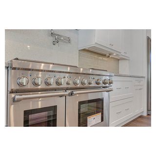Luxury Country Living - Farmhouse - Kitchen - Jacksonville - by Collins ...