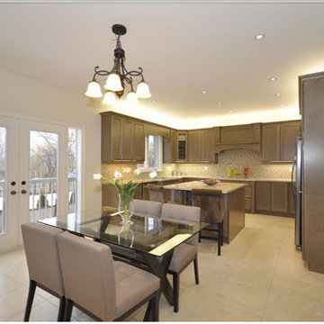 Luxury Custom Built Home Mississauga, ON staging by
