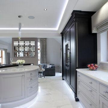 Luxury Painted and Ebony Kitchen