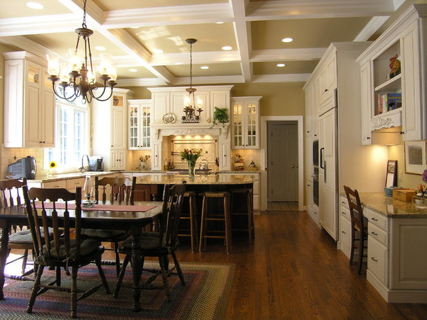 Traditional Kitchen by Cameo Kitchens, Inc.