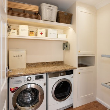 Magnolia Open-plan Modern Shaker Kitchen with walk-in-pantry