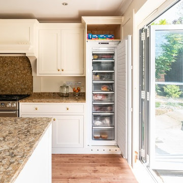 Magnolia Open-plan Modern Shaker Kitchen with walk-in-pantry