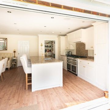 Magnolia Open-plan Modern Shaker Kitchen with walk-in-pantry