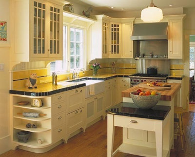 Traditional Kitchen by User