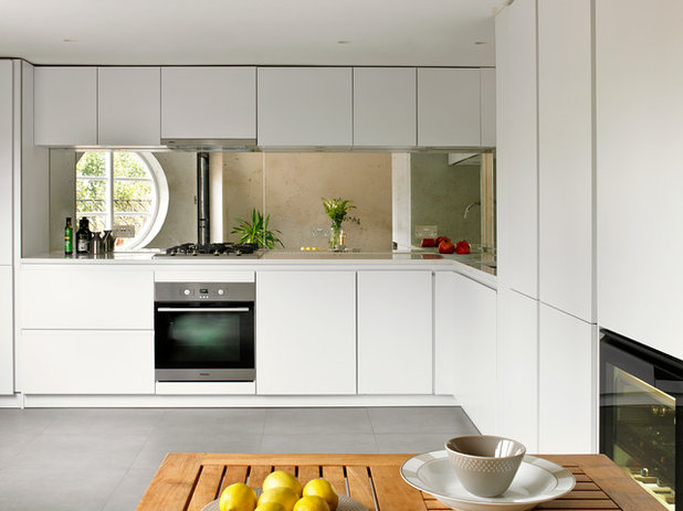 Kitchen by Anna Richmond Design