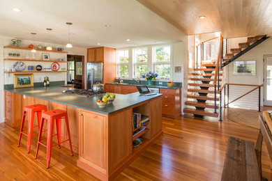 Example of a transitional kitchen design in Portland Maine