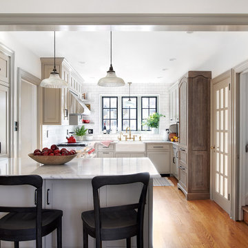 Mainline Transitional Kitchen