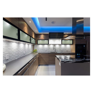 Beautiful view of Sleek Modern Apartment Penthouse With Custom Kitchen Cabinets And Designer Lighting