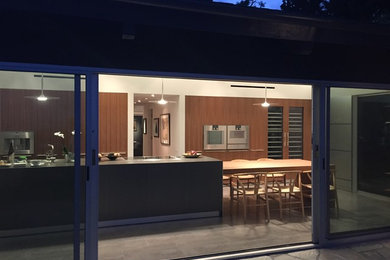 Inspiration for a 1950s kitchen remodel in Los Angeles