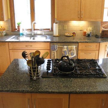 Maple kitchen with quartz countertops