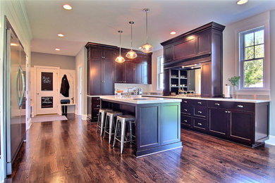 Maple Wood with Expresso Wood Tone Stained Finish Kitchen Cabinets