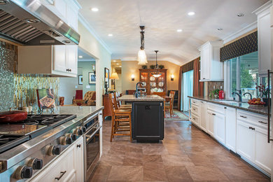 Kitchen - transitional kitchen idea in Orange County
