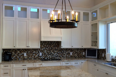 Inspiration for a transitional kitchen remodel in Phoenix