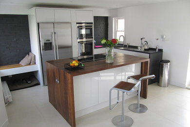 Design ideas for a contemporary kitchen in Sussex.