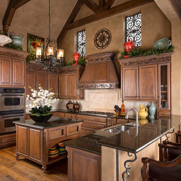 Mediterranean-style Family Home: Kitchen