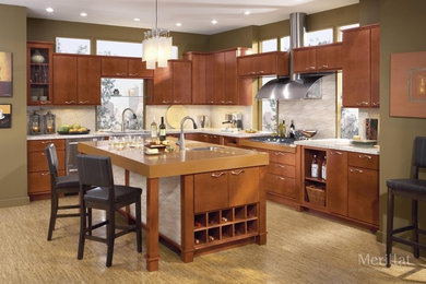Kitchen - mid-sized contemporary l-shaped kitchen idea in Houston with an undermount sink, flat-panel cabinets, medium tone wood cabinets, stainless steel appliances and an island
