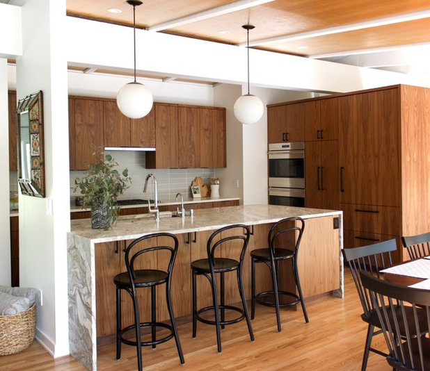 Midcentury Kitchen by Lewis Greenspoon Architects