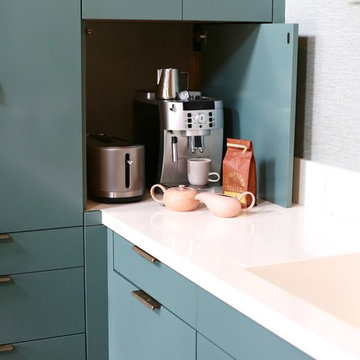 Mid-Century Kitchen Update