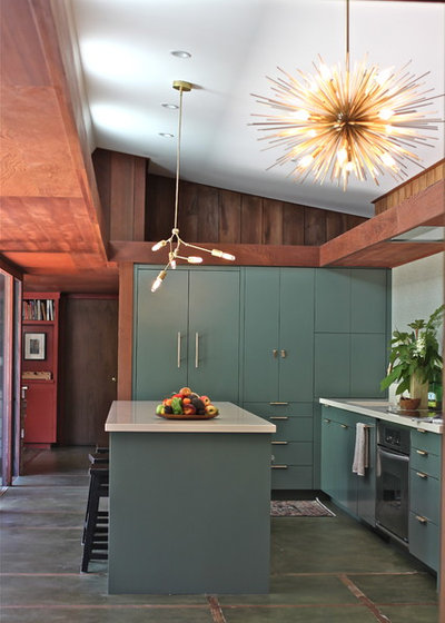 Midcentury Kitchen by cocoon home design