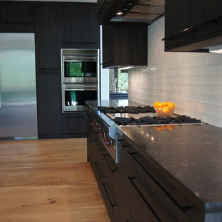 This is an example of a midcentury kitchen in Bridgeport.