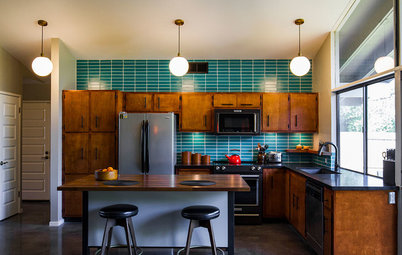 Kitchen of the Week: Restored Cabinets Revive a Midcentury Gem