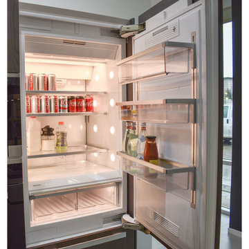 Miele 30″ Paneled Refrigerator