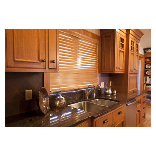 Milf & Shar's Custom Kitchen - Classique - Cuisine - Omaha - par Custom