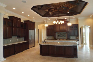 Inspiration for a transitional kitchen remodel in Tampa