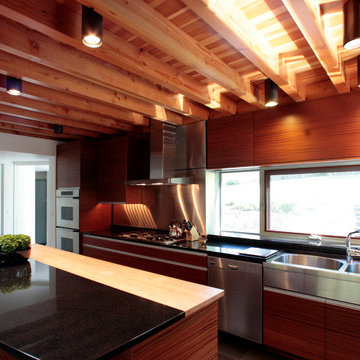 Mixing Wood in a Kitchen Design