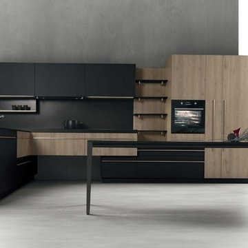 Modern Black & Oak