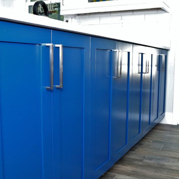Modern blue and white kitchen