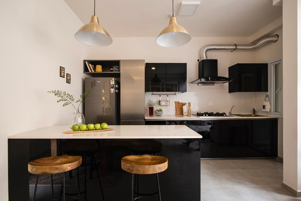 Modern Kitchen by Weespaces
