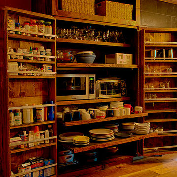 Modern Colonial Kitchen