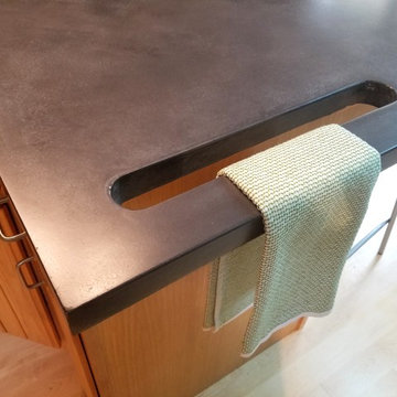 Modern Concrete Counters- Forest Home Remodel