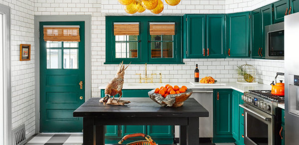 8 Purple Paint Colors That Work Well in a Kitchen