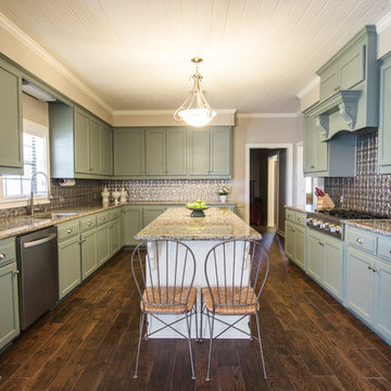 MODERN FARMHOUSE