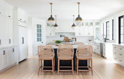 Kitchen of the Week: Modern Farmhouse Style With Dual Islands