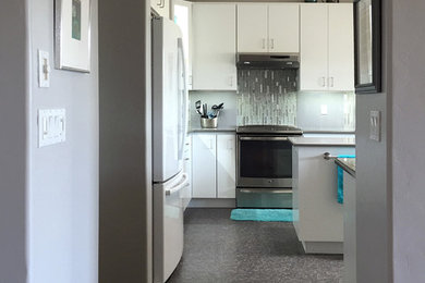 Modern Flair Kitchen with Karndean Design Flooring in Tungsten