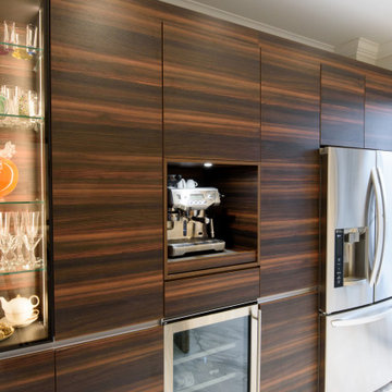 Modern high-gloss white & wood kitchen | Bedford Park-Nortown, Toronto