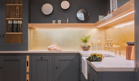 6 Stunning Alternatives to Tiled Kitchen Backsplashes