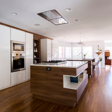 Modern interior and kitchen with 2 isles